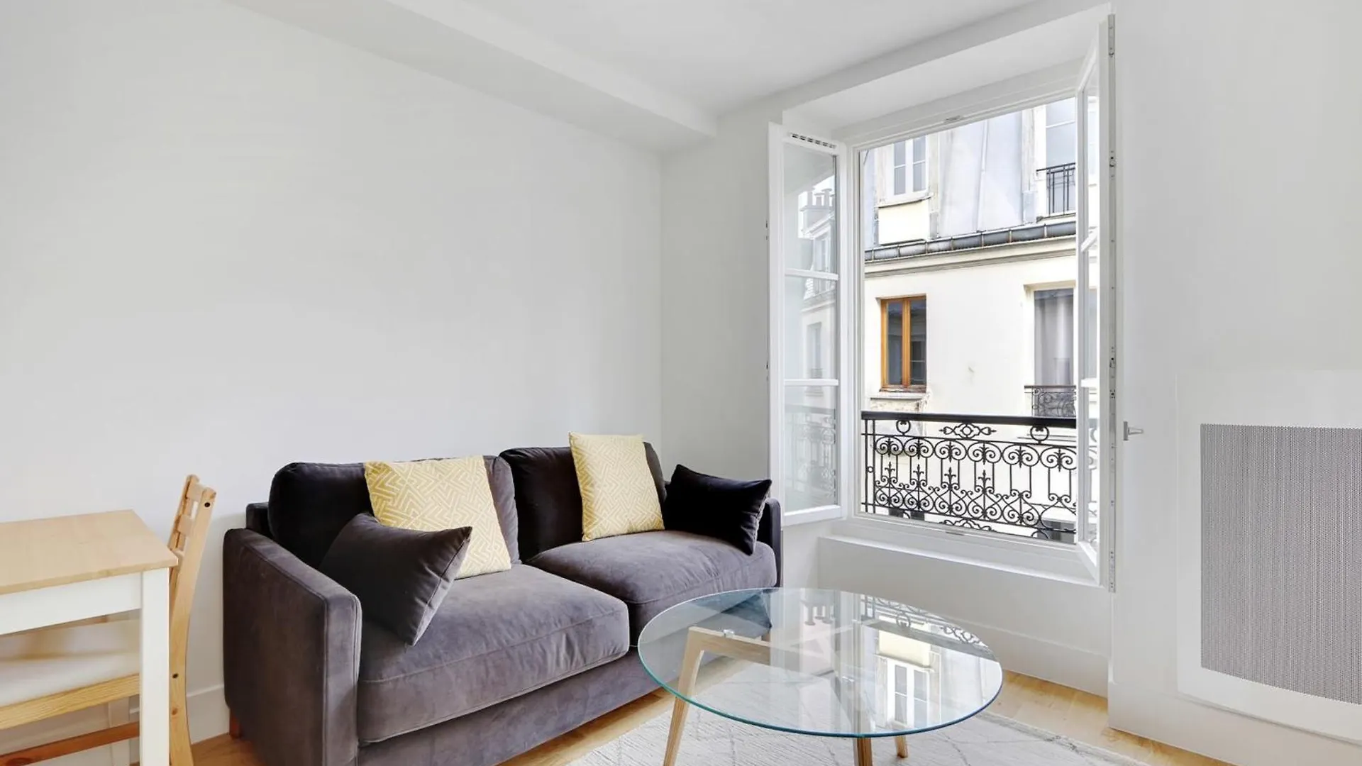 Flexliving - One-Bedroom Apartment - Leriche Parigi 0*,  Francia